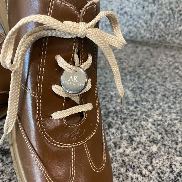 Anne Klein AK2 Brown Leather Lace Up Driving Sneaker Size 8M - Picture 11 of 11